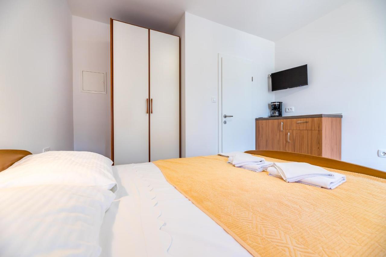 Dalibor Baska Rooms Buitenkant foto