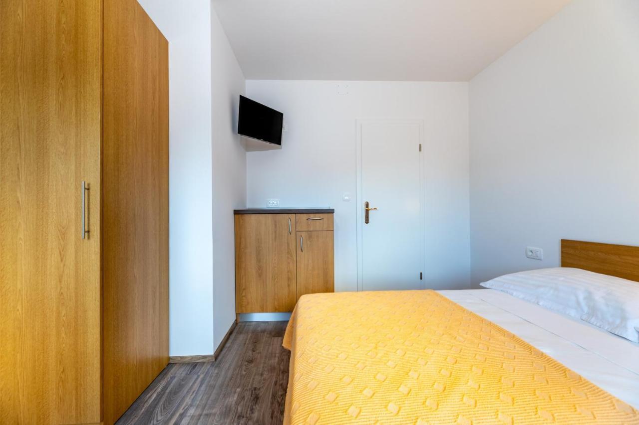 Dalibor Baska Rooms Buitenkant foto